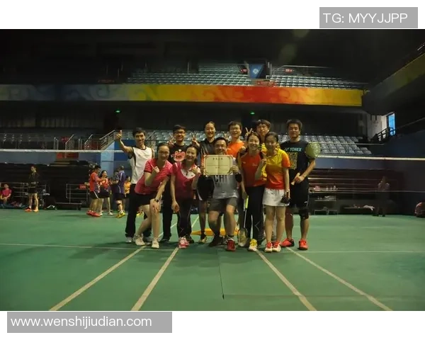 重庆羽毛球队与武汉羽毛球队赛后复盘力量对比与战术分析